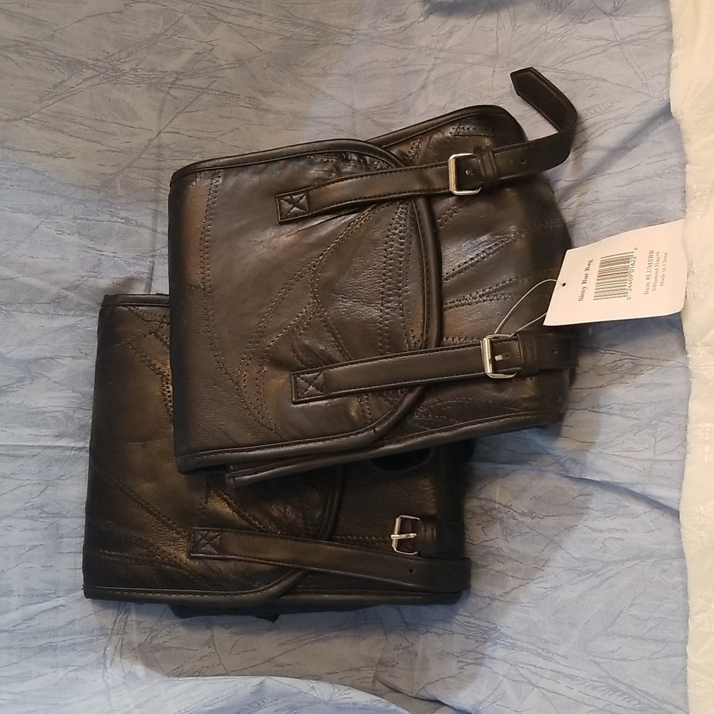 Diamond plate Buffalo leather sissy bar bag